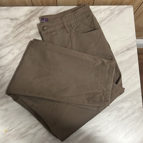 Gloria Vanderbilt Denim - Gloria Vanderbilt Slim Leg size 12